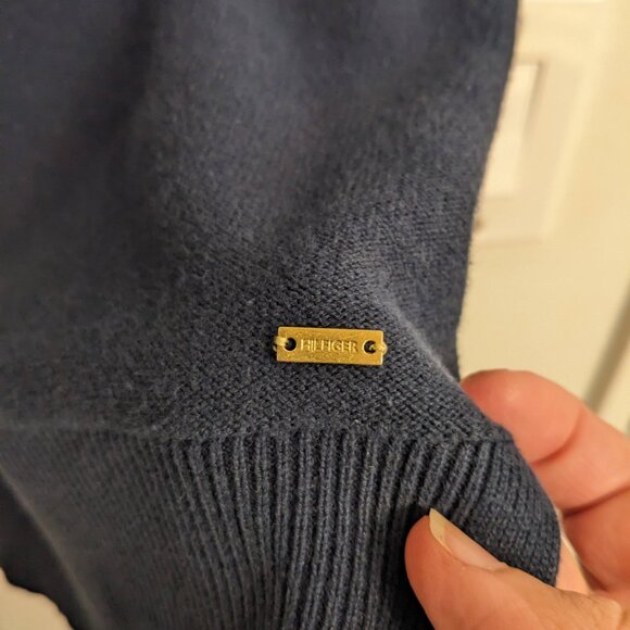 Tommy Hilfiger V Neck Long Sleeve Sweater Split Hem Navy - Picture 2 of 6